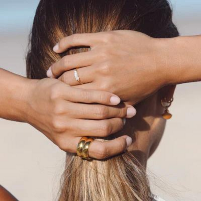 Gold pearl ring