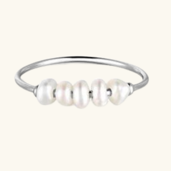 Silver pearl ring