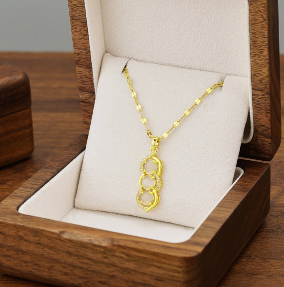 Golden Necklace | Bethany