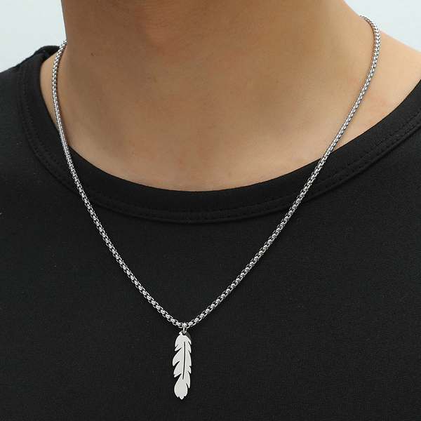 Silver Leaf Necklace | Tom