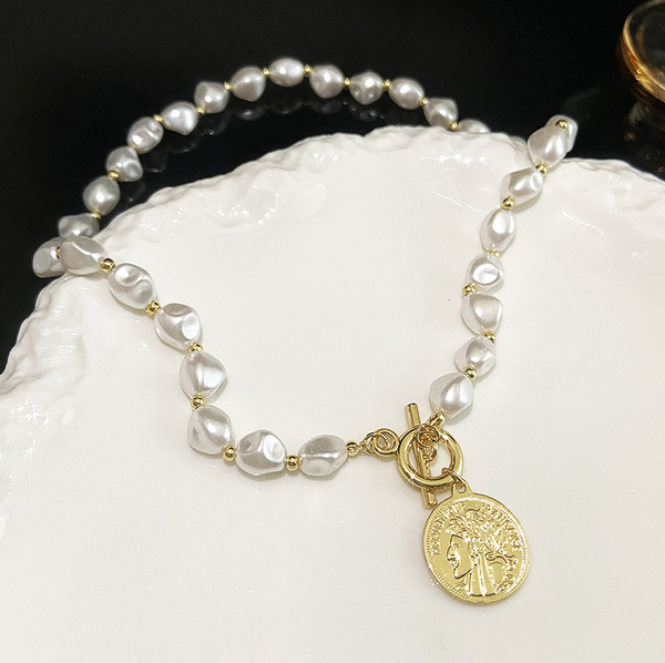 Pearl Coin Pendant Necklace | Alexis