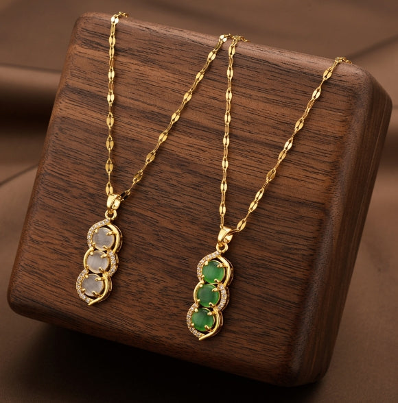 Golden Necklace | Bethany