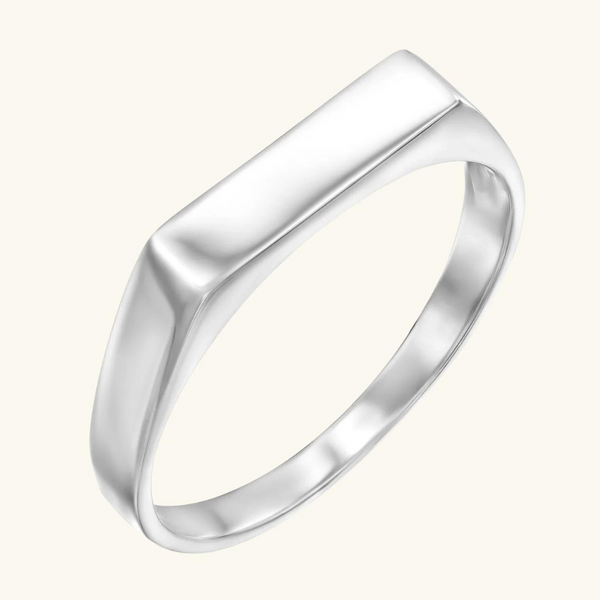 Silver signet | Leslie