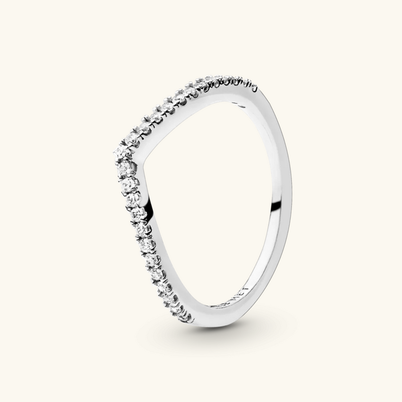 Silver V ring | Angelina