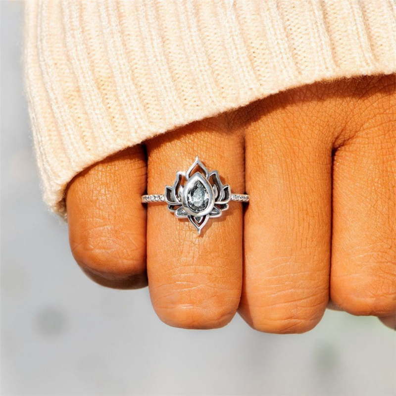 Lotus Silver Ring | Karin