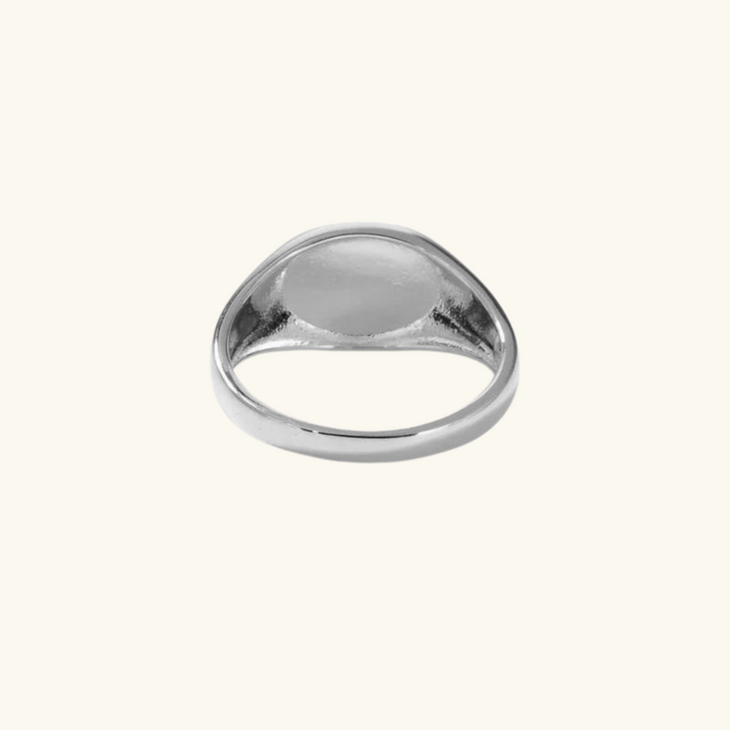 Silver signet ring | Laura