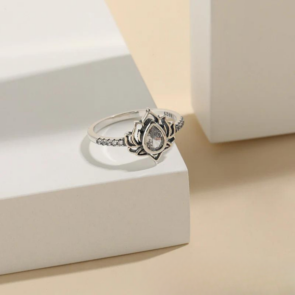 Lotus Silver Ring | Karin