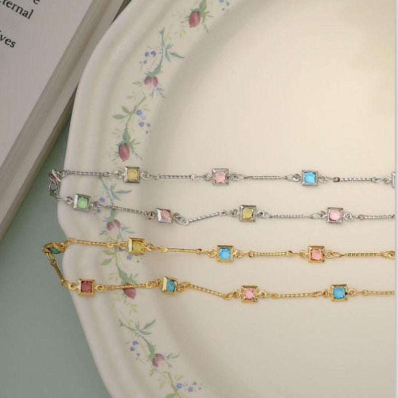 Golden necklace | Abigail