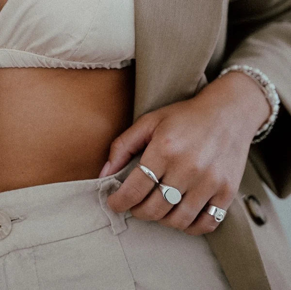 Silver signet ring | Laura