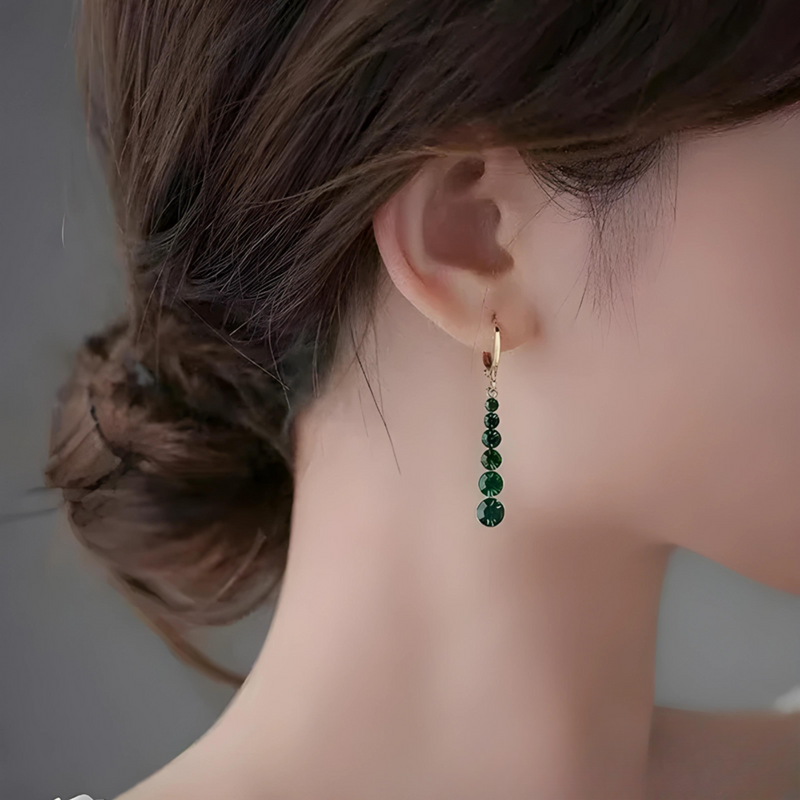 Emerald gold earrings | Christina