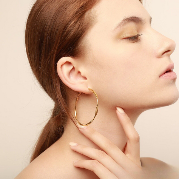 Vanessa Hoop Gold Earrings