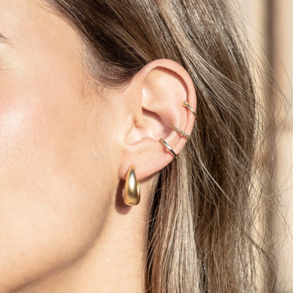 Barbara gold hoop earrings