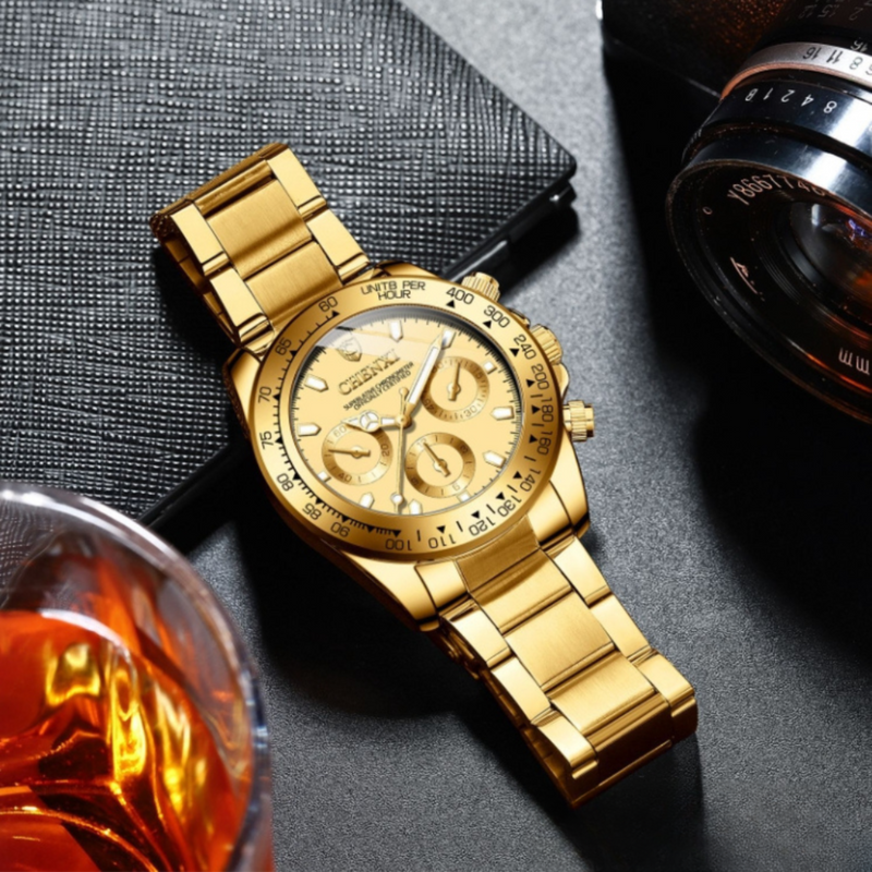Gold watch | Atlas