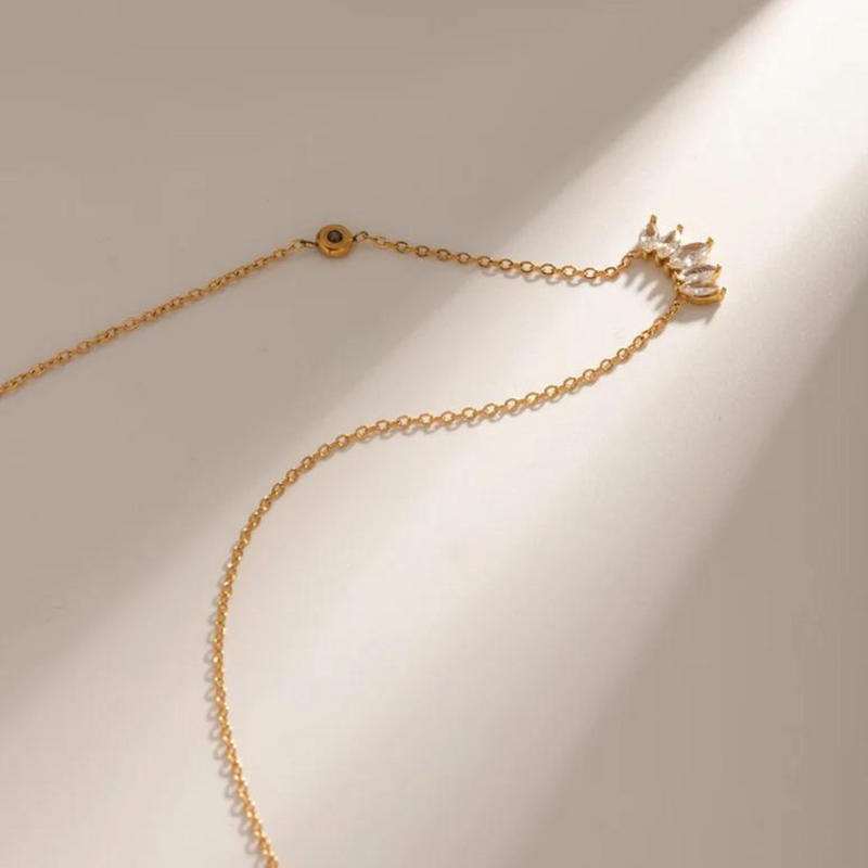 Gold Diamond Necklace | Adriana