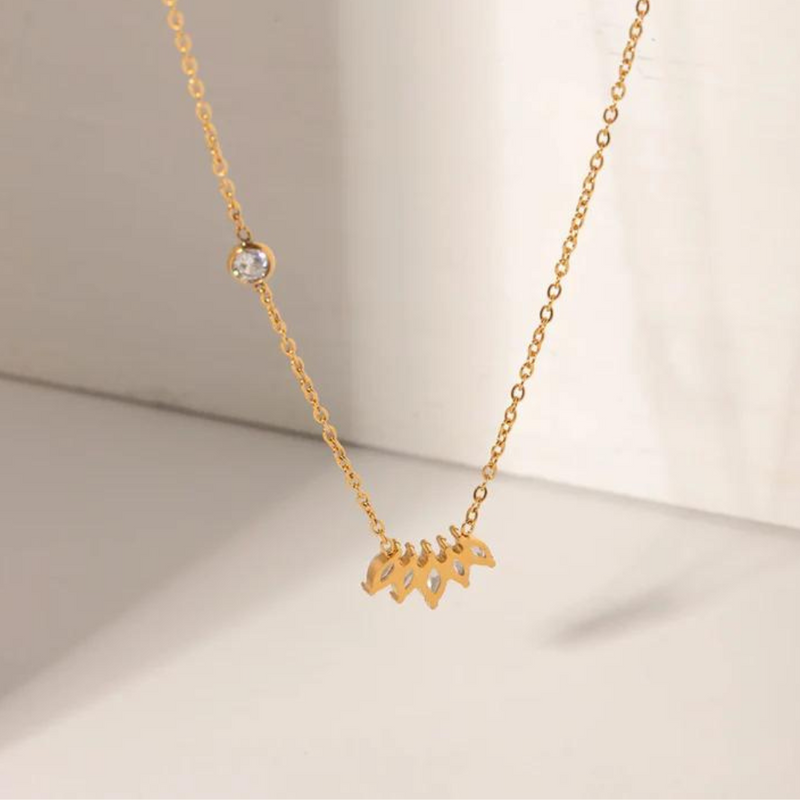 Gold Diamond Necklace | Adriana