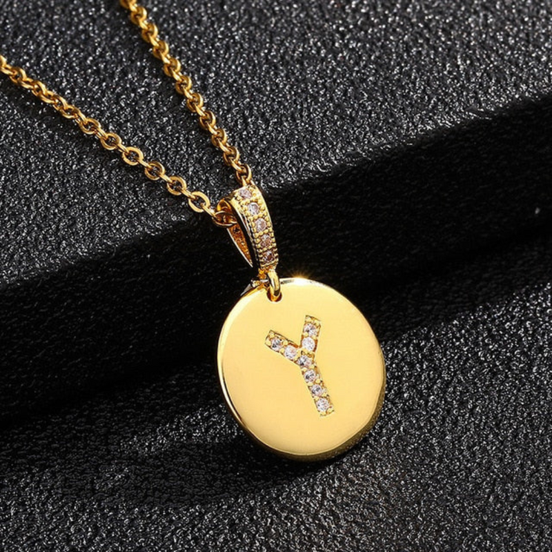 Gold letter necklace | Anna