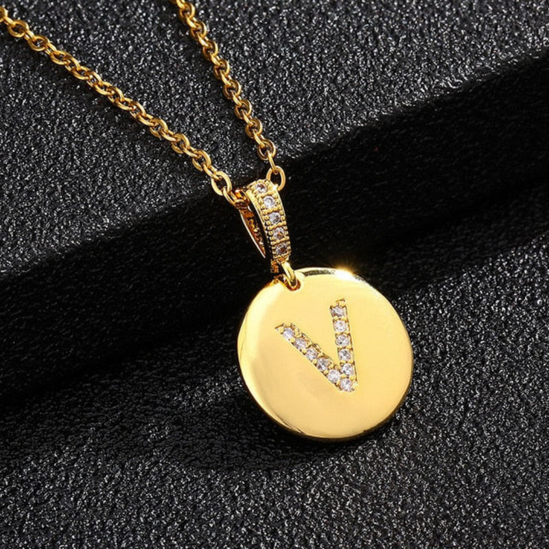 Gold letter necklace | Anna