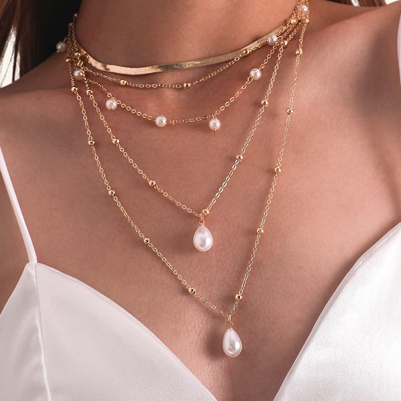 Gold Pearl Necklace | Sandra