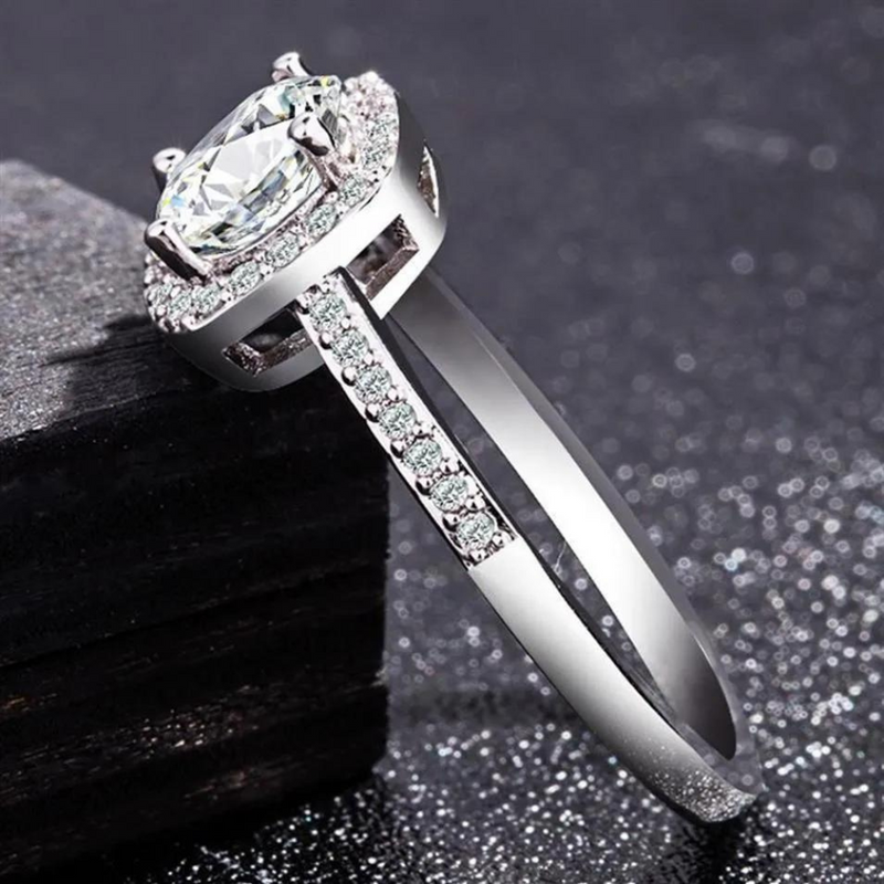 Silver diamond ring | Audrey