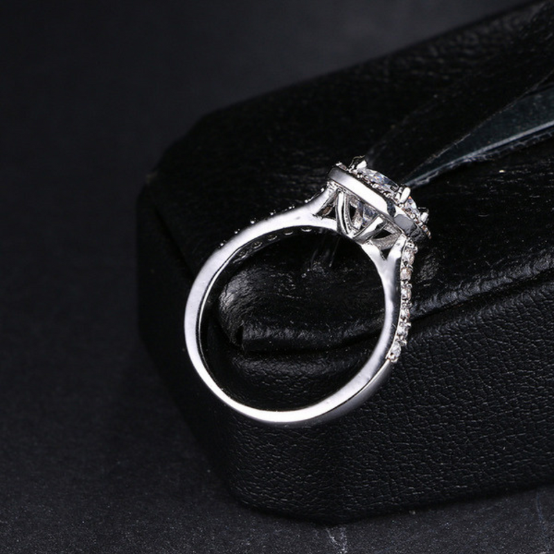 Silver diamond ring | Audrey
