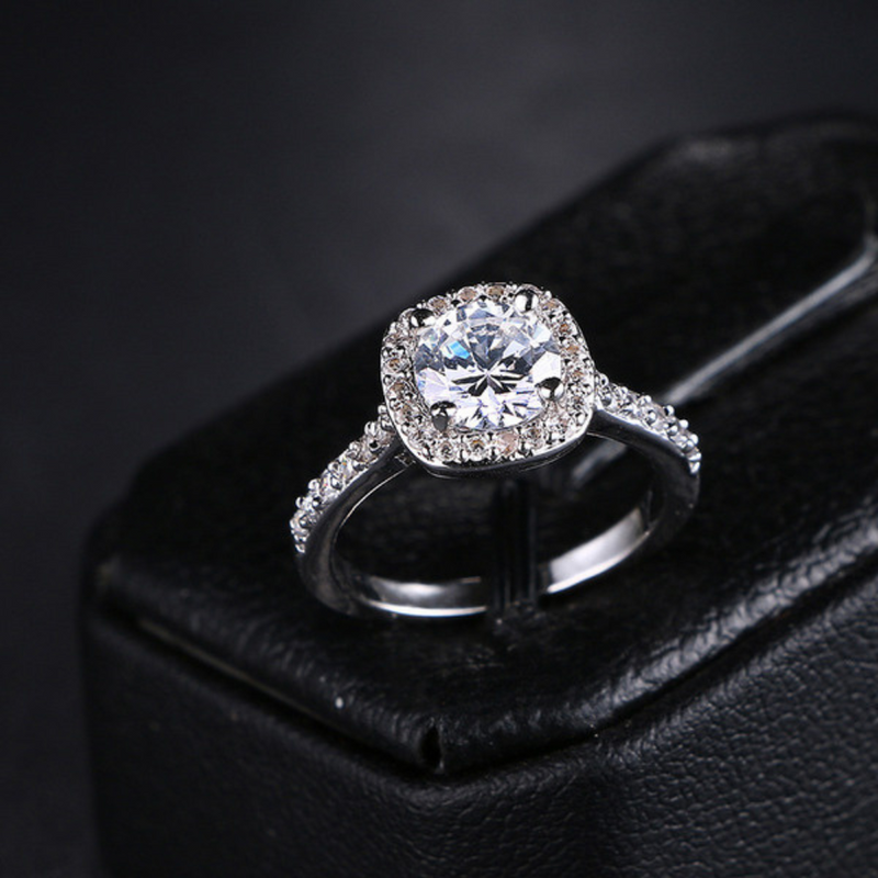 Silver diamond ring | Audrey