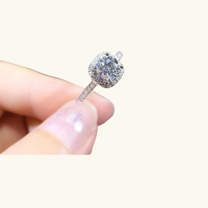 Silver diamond ring | Audrey