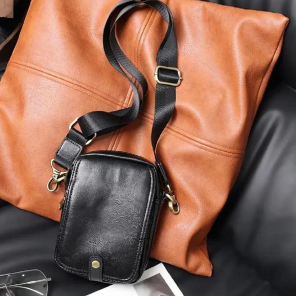 Leather side bag | Lucas