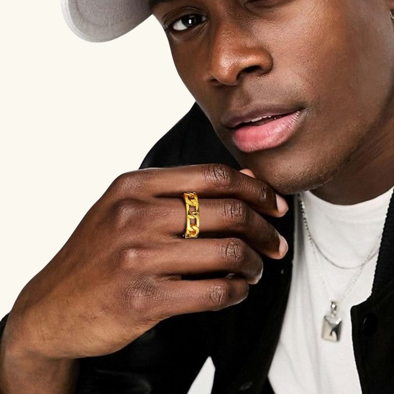 Gold Link Ring | Johnny