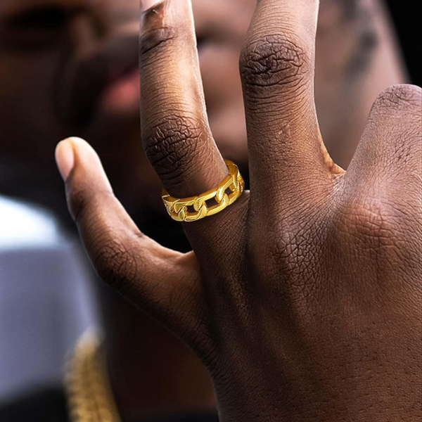 Gold Link Ring | Johnny