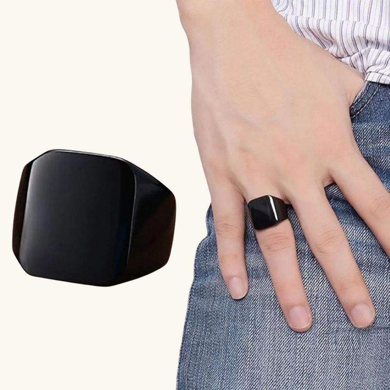 Signet Ring | Raphael