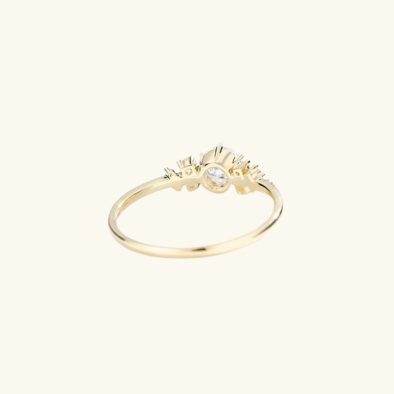 Gold diamond ring | Riley