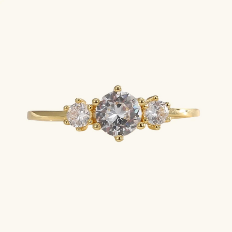Gold diamond ring | Riley
