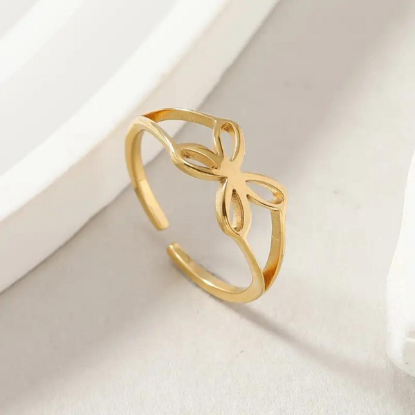 Gold butterfly ring | Margaret