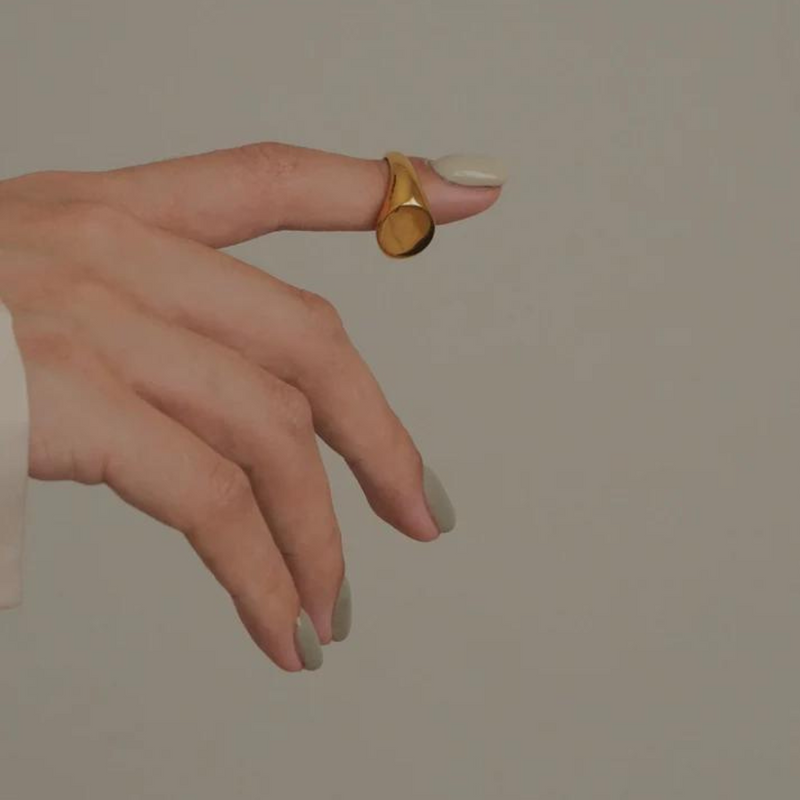 Gold Signet Ring | Sophia