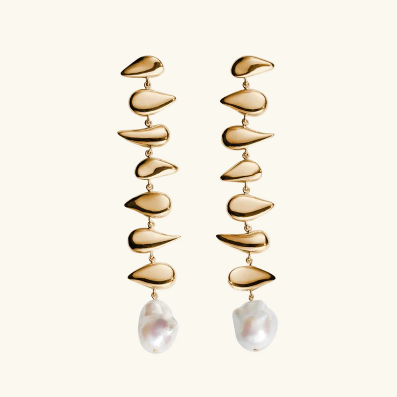 Dangling gold earrings | Leah