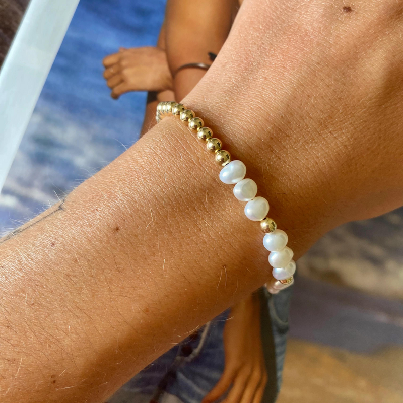 Gold Pearl Bracelet | Jane