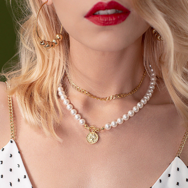Pearl necklace with a pendant | Violet