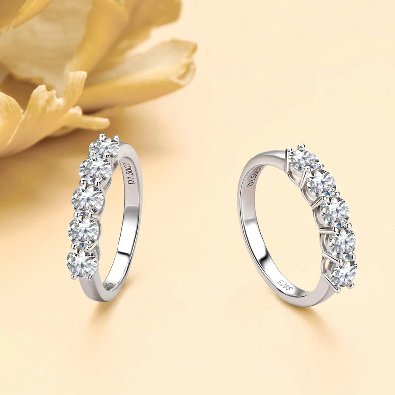 Silver Diamond Ring | Maria