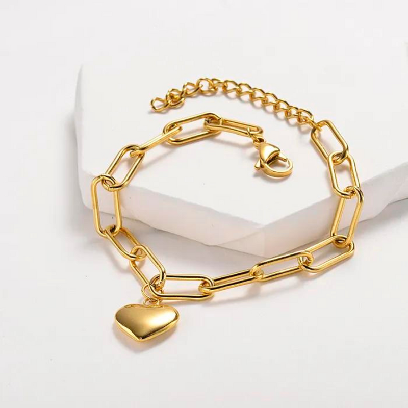 Gold heart bracelet | Camila