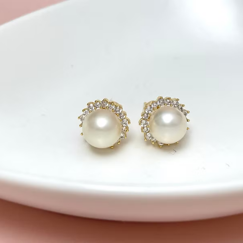 Pearl Gold Earrings | Emily