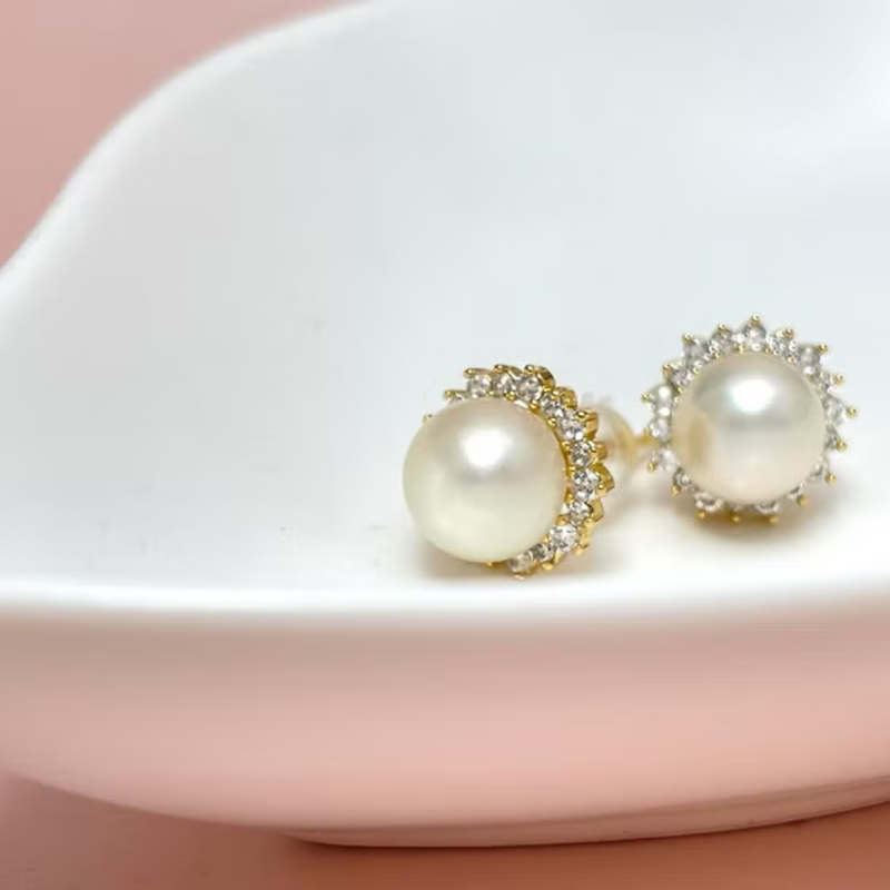 Pearl Gold Earrings | Emily