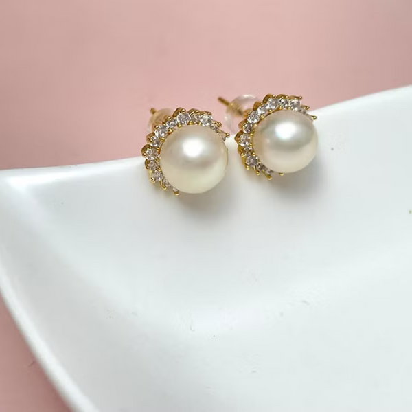 Pearl Gold Earrings | Emily