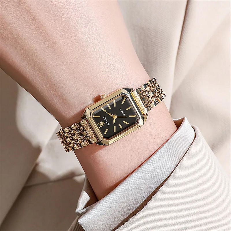 Gold watch | Bethany