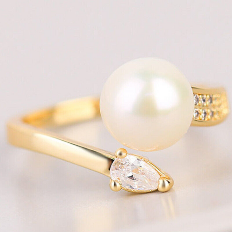 Gold Pearl Ring | Mia