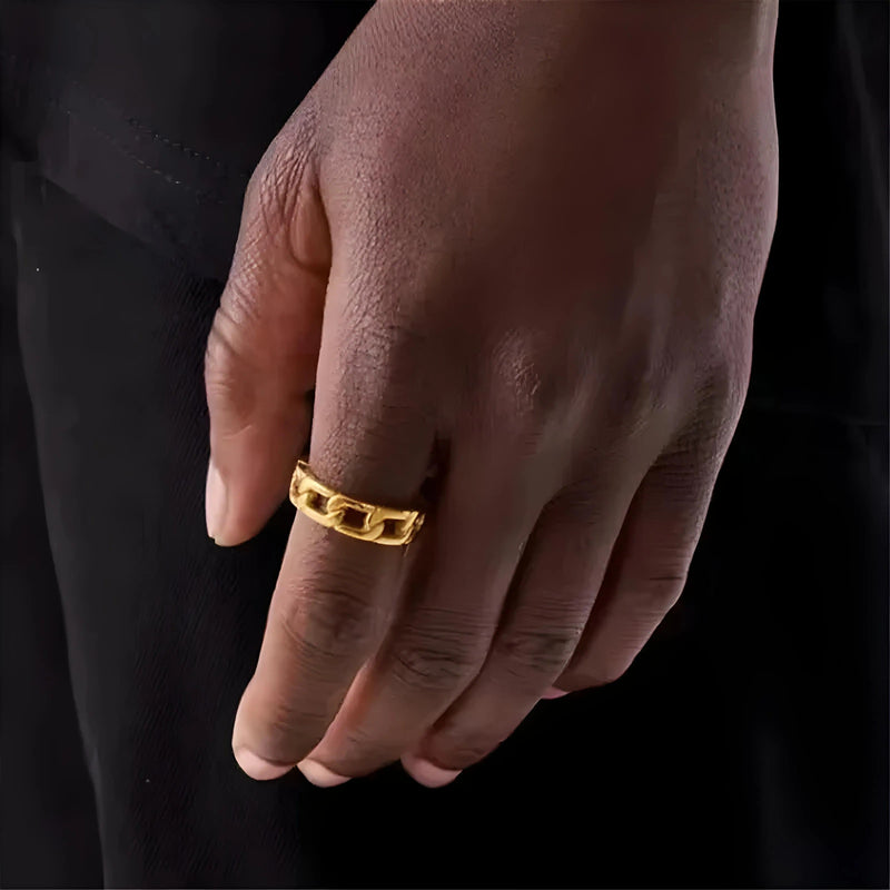 Gold Link Ring | Johnny